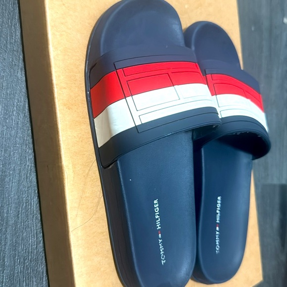 TOMMY HILFIGER SLIDES SIZE 6 used - Picture 2 of 2